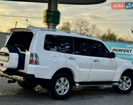 Белый Мицубиси Паджеро, объемом двигателя 3 л и пробегом 197 тыс. км за 12900 $, фото 13 на Automoto.ua