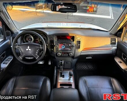 Белый Мицубиси Паджеро, объемом двигателя 3.2 л и пробегом 0 тыс. км за 18350 $, фото 8 на Automoto.ua