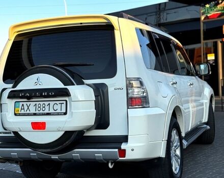 Белый Мицубиси Паджеро, объемом двигателя 3.2 л и пробегом 0 тыс. км за 18350 $, фото 3 на Automoto.ua