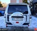 Белый Мицубиси Паджеро, объемом двигателя 3.5 л и пробегом 220 тыс. км за 14500 $, фото 3 на Automoto.ua