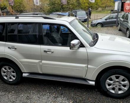 Белый Мицубиси Паджеро, объемом двигателя 3.5 л и пробегом 233 тыс. км за 14900 $, фото 9 на Automoto.ua