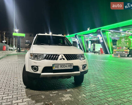 Білий Міцубісі Паджеро, об'ємом двигуна 2.48 л та пробігом 138 тис. км за 17500 $, фото 1 на Automoto.ua