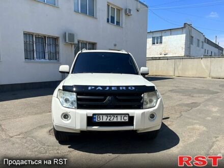 Мицубиси Паджеро 2008 в Полтаве на Automoto.ua Белый Мицубиси Паджеро, объемом двигателя 3.8 л и пробегом 235 тыс. км за 12200 $, фото 1 на Automoto.ua