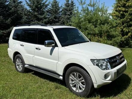 Міцубісі Паджеро 2012 у Хмельницькому на Automoto.ua Білий Міцубісі Паджеро, об'ємом двигуна 3.2 л та пробігом 82 тис. км за 27000 $, фото 1 на Automoto.ua