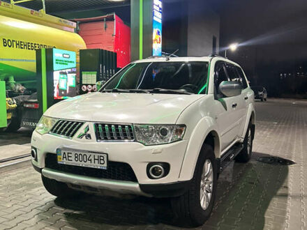 Білий Міцубісі Паджеро, об'ємом двигуна 2.48 л та пробігом 138 тис. км за 17500 $, фото 1 на Automoto.ua