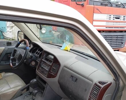 Міцубісі Паджеро 2005 у Каневе на Automoto.ua Бежевий Міцубісі Паджеро, об'ємом двигуна 0 л та пробігом 370 тис. км за 1425 $, фото 2 на Automoto.ua