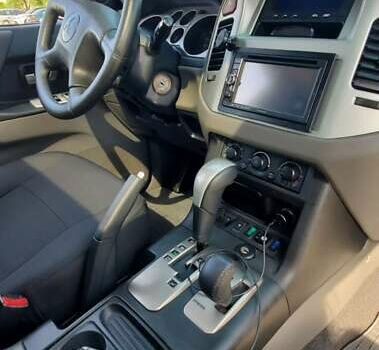 Бежевий Міцубісі Паджеро, об'ємом двигуна 2.97 л та пробігом 187 тис. км за 12900 $, фото 8 на Automoto.ua