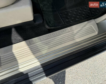 Бежевый Мицубиси Паджеро, объемом двигателя 2.97 л и пробегом 140 тыс. км за 12500 $, фото 10 на Automoto.ua