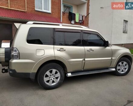 Бежевий Міцубісі Паджеро, об'ємом двигуна 3.2 л та пробігом 245 тис. км за 15300 $, фото 23 на Automoto.ua