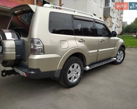 Бежевий Міцубісі Паджеро, об'ємом двигуна 3.2 л та пробігом 245 тис. км за 15300 $, фото 59 на Automoto.ua