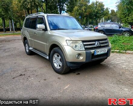 Бежевый Мицубиси Паджеро, объемом двигателя 3 л и пробегом 270 тыс. км за 9700 $, фото 1 на Automoto.ua