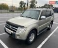 Міцубісі Паджеро 2007 у Києві на Automoto.ua Бежевий Міцубісі Паджеро, об'ємом двигуна 2.97 л та пробігом 259 тис. км за 11500 $, фото 1 на Automoto.ua