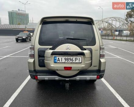 Міцубісі Паджеро 2007 у Києві на Automoto.ua Бежевий Міцубісі Паджеро, об'ємом двигуна 2.97 л та пробігом 259 тис. км за 11500 $, фото 8 на Automoto.ua
