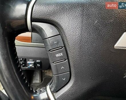 Бежевый Мицубиси Паджеро, объемом двигателя 3.8 л и пробегом 178 тыс. км за 16990 $, фото 16 на Automoto.ua