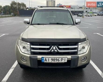 Міцубісі Паджеро 2007 у Києві на Automoto.ua Бежевий Міцубісі Паджеро, об'ємом двигуна 2.97 л та пробігом 259 тис. км за 11500 $, фото 1 на Automoto.ua