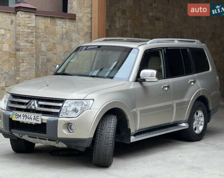 Бежевый Мицубиси Паджеро, объемом двигателя 2.97 л и пробегом 163 тыс. км за 12000 $, фото 2 на Automoto.ua