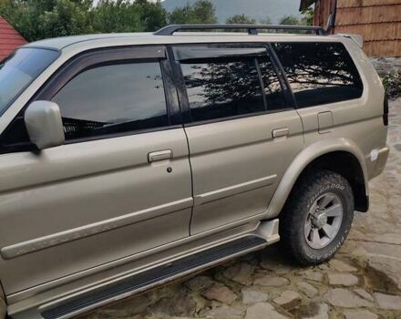 Бежевий Міцубісі Паджеро, об'ємом двигуна 3 л та пробігом 187 тис. км за 8900 $, фото 4 на Automoto.ua