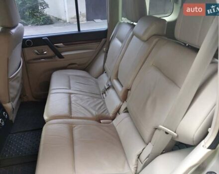 Бежевий Міцубісі Паджеро, об'ємом двигуна 3.2 л та пробігом 245 тис. км за 15300 $, фото 12 на Automoto.ua