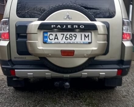 Бежевий Міцубісі Паджеро, об'ємом двигуна 3.2 л та пробігом 187 тис. км за 14200 $, фото 1 на Automoto.ua
