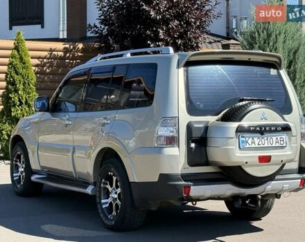 Бежевый Мицубиси Паджеро, объемом двигателя 3 л и пробегом 208 тыс. км за 10300 $, фото 27 на Automoto.ua