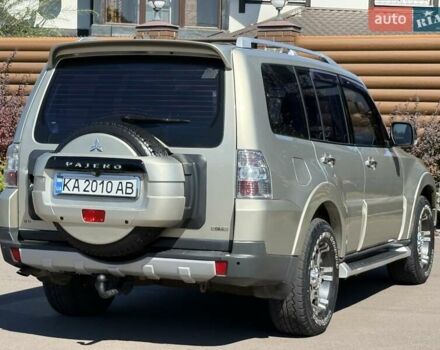 Бежевый Мицубиси Паджеро, объемом двигателя 3 л и пробегом 208 тыс. км за 10300 $, фото 40 на Automoto.ua
