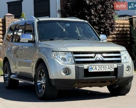 Бежевый Мицубиси Паджеро, объемом двигателя 3 л и пробегом 208 тыс. км за 10300 $, фото 14 на Automoto.ua