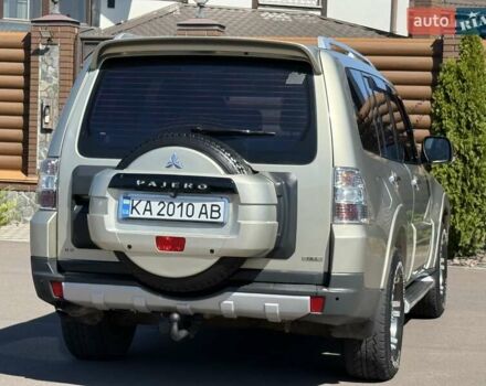 Бежевый Мицубиси Паджеро, объемом двигателя 3 л и пробегом 208 тыс. км за 10300 $, фото 36 на Automoto.ua