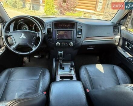 Бежевый Мицубиси Паджеро, объемом двигателя 3 л и пробегом 208 тыс. км за 10300 $, фото 71 на Automoto.ua