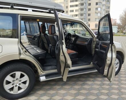 Бежевый Мицубиси Паджеро, объемом двигателя 0 л и пробегом 167 тыс. км за 11700 $, фото 6 на Automoto.ua