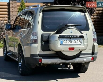 Бежевый Мицубиси Паджеро, объемом двигателя 3 л и пробегом 208 тыс. км за 10300 $, фото 31 на Automoto.ua
