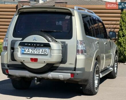 Бежевый Мицубиси Паджеро, объемом двигателя 3 л и пробегом 208 тыс. км за 10300 $, фото 38 на Automoto.ua