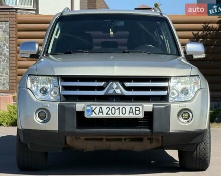 Бежевый Мицубиси Паджеро, объемом двигателя 3 л и пробегом 208 тыс. км за 10300 $, фото 11 на Automoto.ua