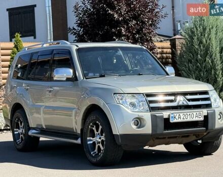 Бежевый Мицубиси Паджеро, объемом двигателя 3 л и пробегом 208 тыс. км за 10300 $, фото 18 на Automoto.ua