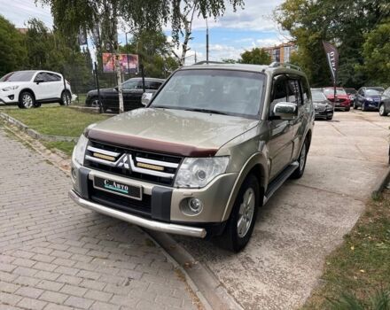 Бежевий Міцубісі Паджеро, об'ємом двигуна 3 л та пробігом 175 тис. км за 14200 $, фото 1 на Automoto.ua