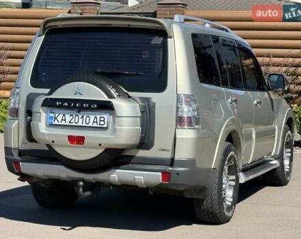 Бежевый Мицубиси Паджеро, объемом двигателя 3 л и пробегом 208 тыс. км за 10300 $, фото 39 на Automoto.ua