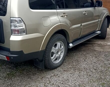 Бежевий Міцубісі Паджеро, об'ємом двигуна 3.2 л та пробігом 187 тис. км за 14200 $, фото 5 на Automoto.ua