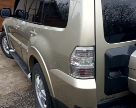 Бежевий Міцубісі Паджеро, об'ємом двигуна 3.2 л та пробігом 187 тис. км за 14200 $, фото 6 на Automoto.ua