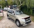 Бежевий Міцубісі Паджеро, об'ємом двигуна 3 л та пробігом 175 тис. км за 14200 $, фото 2 на Automoto.ua
