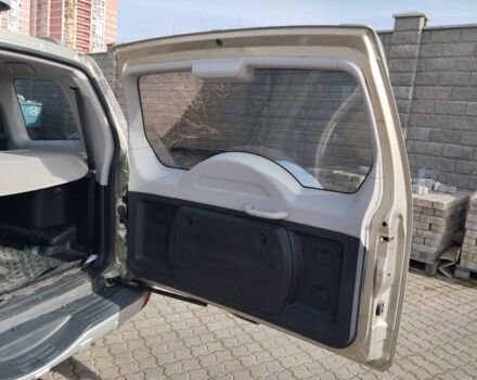 Бежевый Мицубиси Паджеро, объемом двигателя 0 л и пробегом 167 тыс. км за 11700 $, фото 15 на Automoto.ua