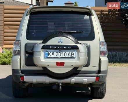 Бежевый Мицубиси Паджеро, объемом двигателя 3 л и пробегом 208 тыс. км за 10300 $, фото 34 на Automoto.ua