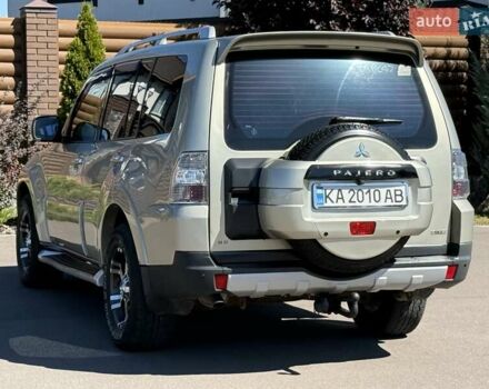 Бежевый Мицубиси Паджеро, объемом двигателя 3 л и пробегом 208 тыс. км за 10300 $, фото 30 на Automoto.ua