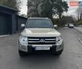 Бежевый Мицубиси Паджеро, объемом двигателя 2.97 л и пробегом 160 тыс. км за 12150 $, фото 2 на Automoto.ua