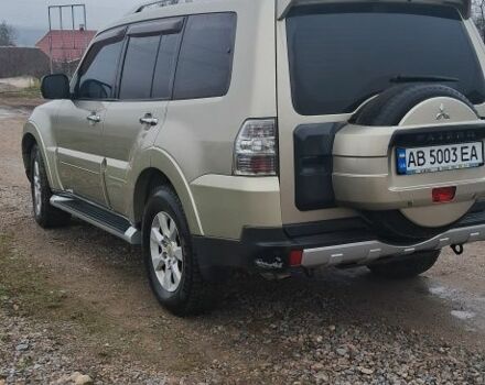 Бежевый Мицубиси Паджеро, объемом двигателя 3 л и пробегом 196 тыс. км за 10000 $, фото 3 на Automoto.ua