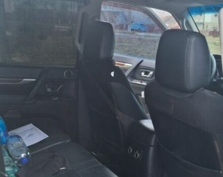 Бежевый Мицубиси Паджеро, объемом двигателя 3 л и пробегом 196 тыс. км за 10000 $, фото 7 на Automoto.ua