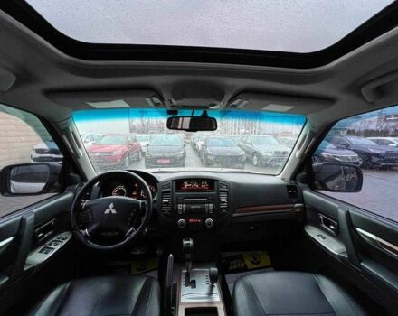 Бежевый Мицубиси Паджеро, объемом двигателя 3.2 л и пробегом 146 тыс. км за 19200 $, фото 10 на Automoto.ua