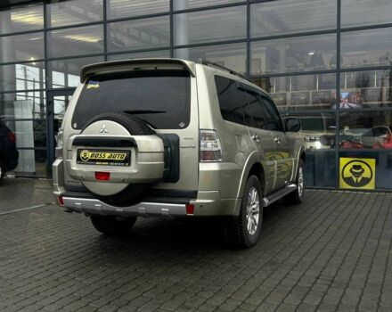 Бежевый Мицубиси Паджеро, объемом двигателя 3.2 л и пробегом 146 тыс. км за 19200 $, фото 6 на Automoto.ua