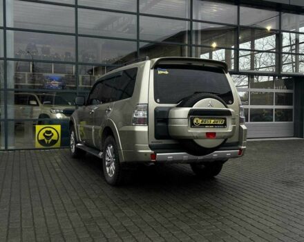 Бежевый Мицубиси Паджеро, объемом двигателя 3.2 л и пробегом 146 тыс. км за 19200 $, фото 4 на Automoto.ua