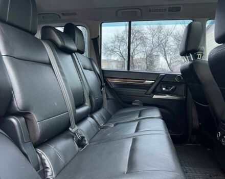 Бежевый Мицубиси Паджеро, объемом двигателя 3.2 л и пробегом 146 тыс. км за 19200 $, фото 22 на Automoto.ua