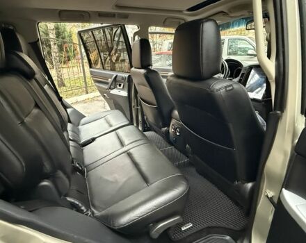 Бежевый Мицубиси Паджеро, объемом двигателя 3.2 л и пробегом 189 тыс. км за 18500 $, фото 9 на Automoto.ua