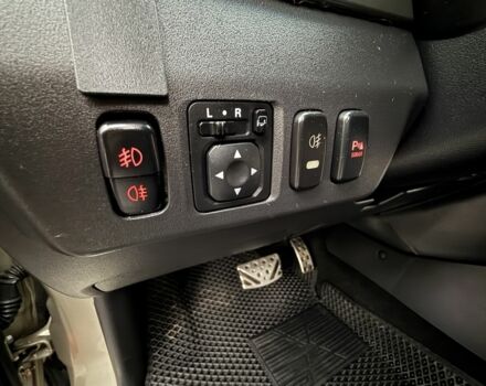 Бежевый Мицубиси Паджеро, объемом двигателя 3.2 л и пробегом 189 тыс. км за 18500 $, фото 15 на Automoto.ua